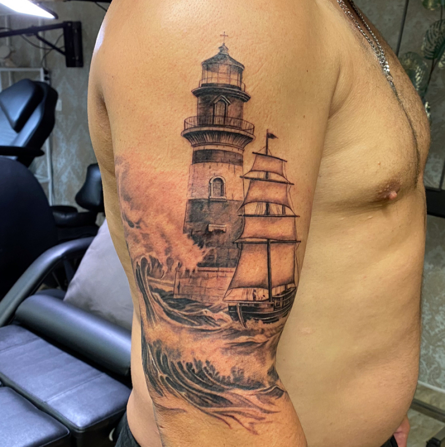 Realistic Maritim Segelschiff Tattoo Hamburg Leuchtturm Tattoo
